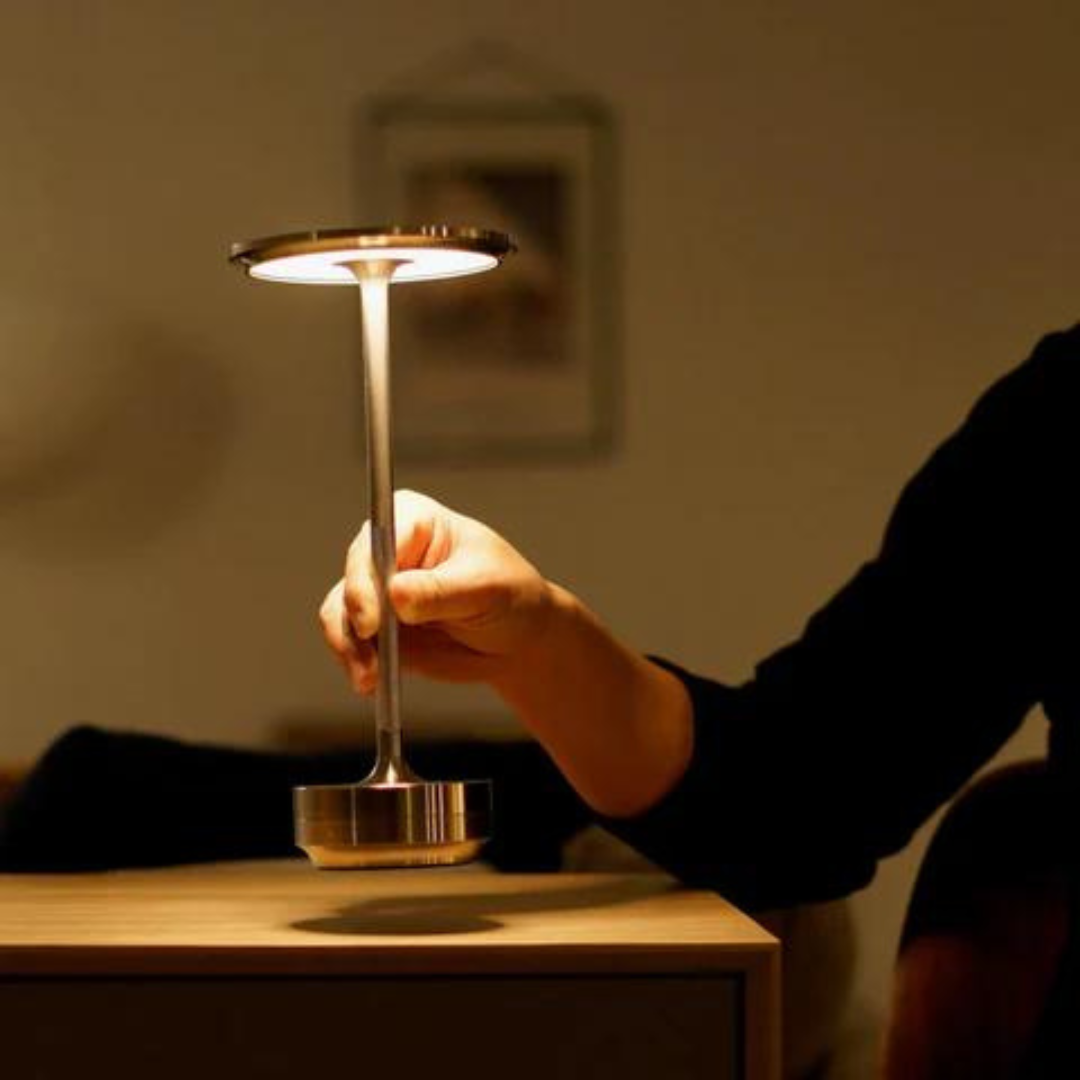 Cristina™ Elegance Lamp